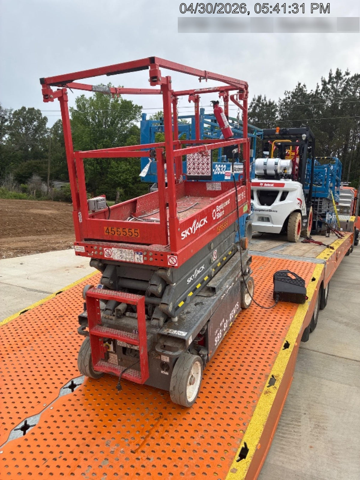 2024 Skyjack SJ3219 Electric Drive, Sld NM Tires, DBcns, RFRails, Power to Platform, T3 + Access Control