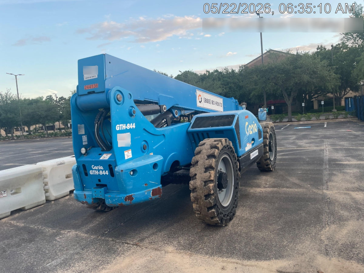 2022 GENIE GTH-844