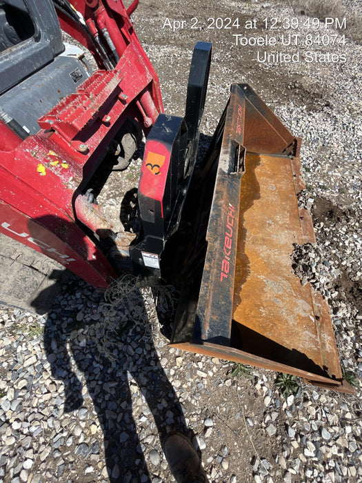 2021 TAKEUCHI 48" Pallet Forks - Takeuchi