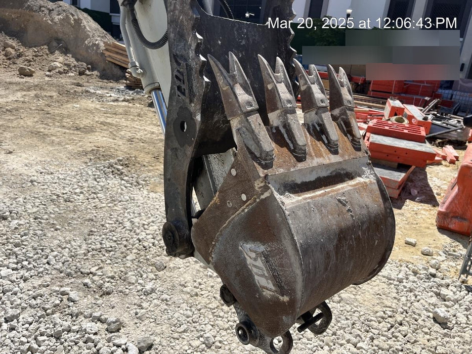 2013 WERK-BRAU 18" Bucket - Werk-Brau