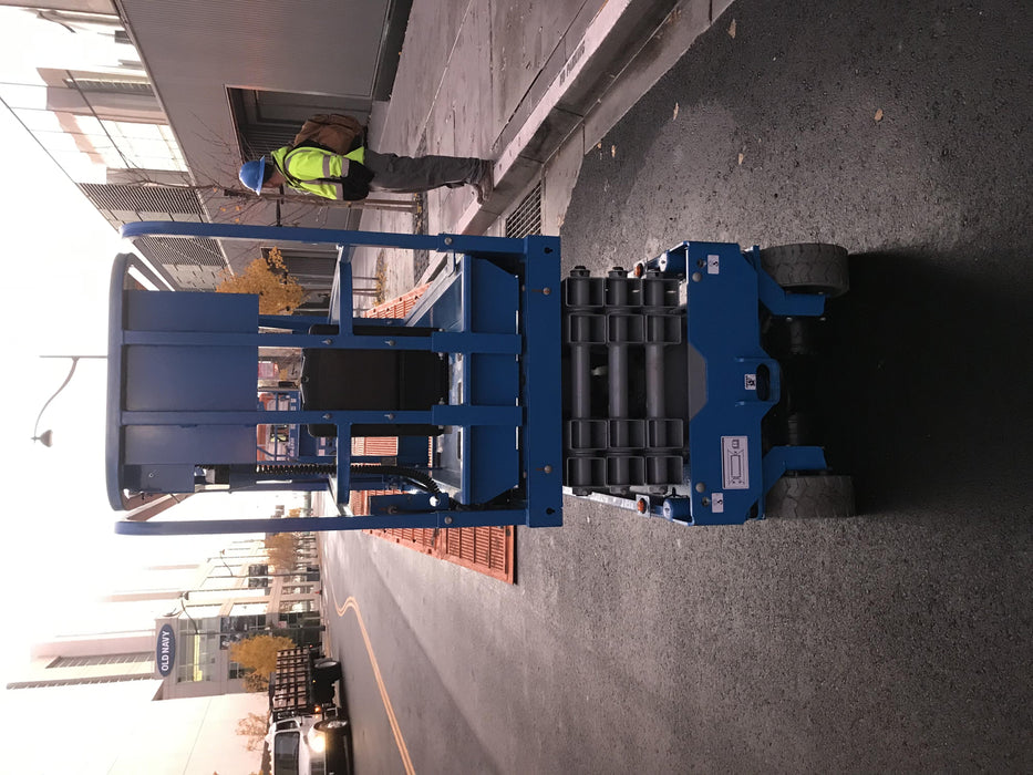 2019 Genie GS-1930 Half Height Swing Gate, 800W Inverter