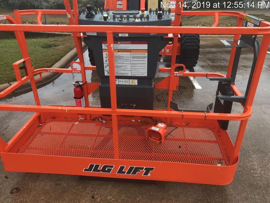 2019 JLG 450AJ