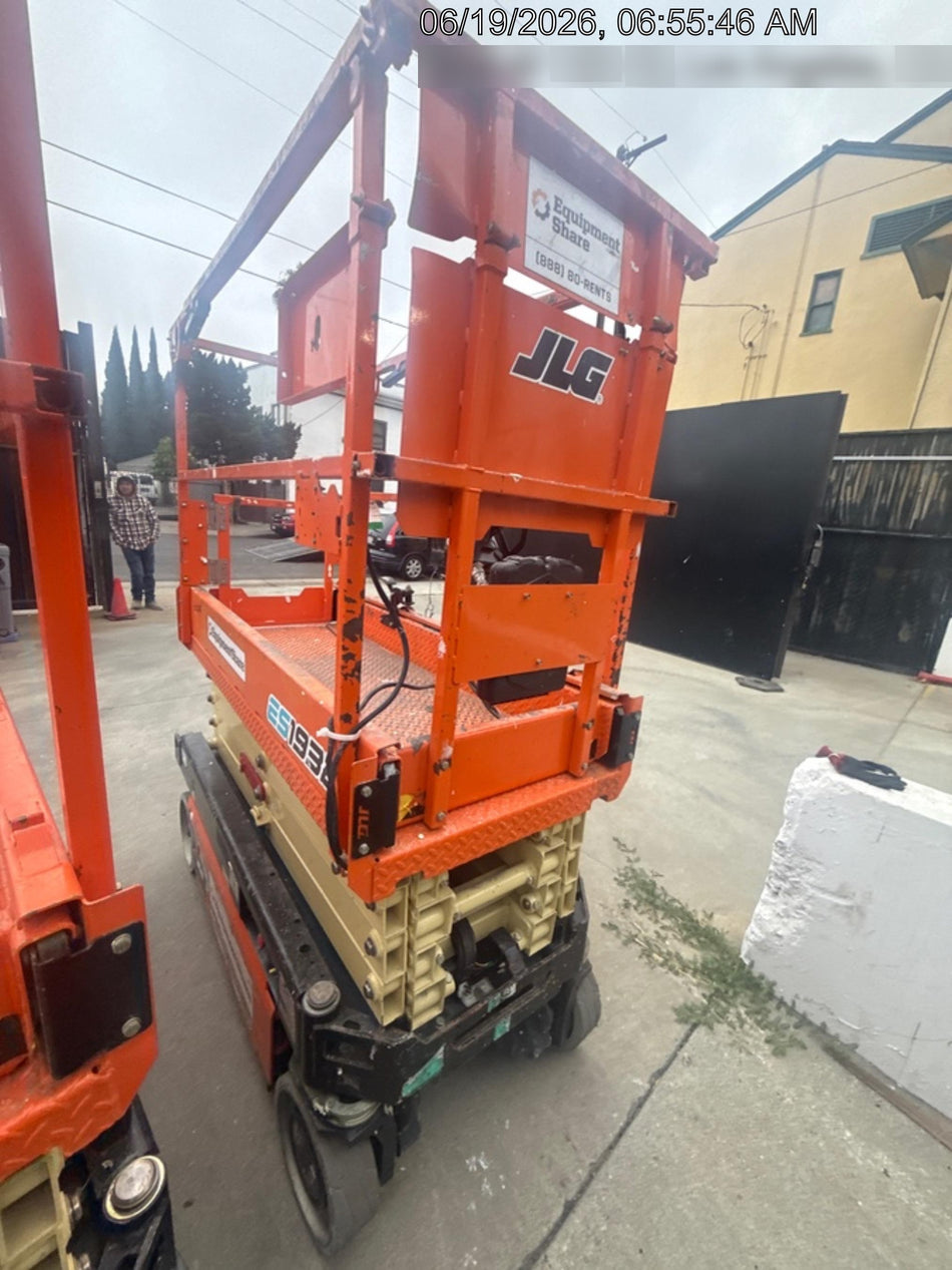 2022 JLG ES1932