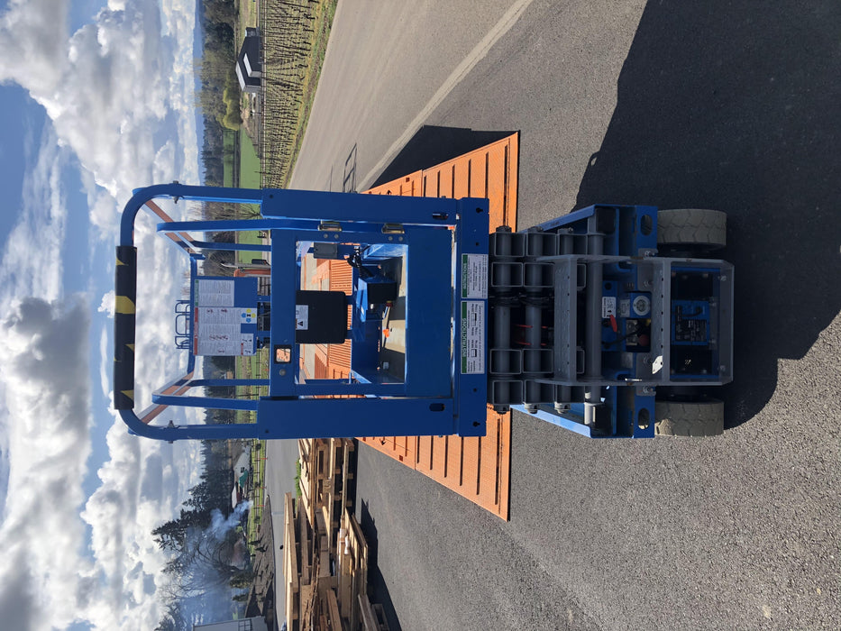 2019 Genie GS-1930 Half Height Swing Gate, 800W Inverter