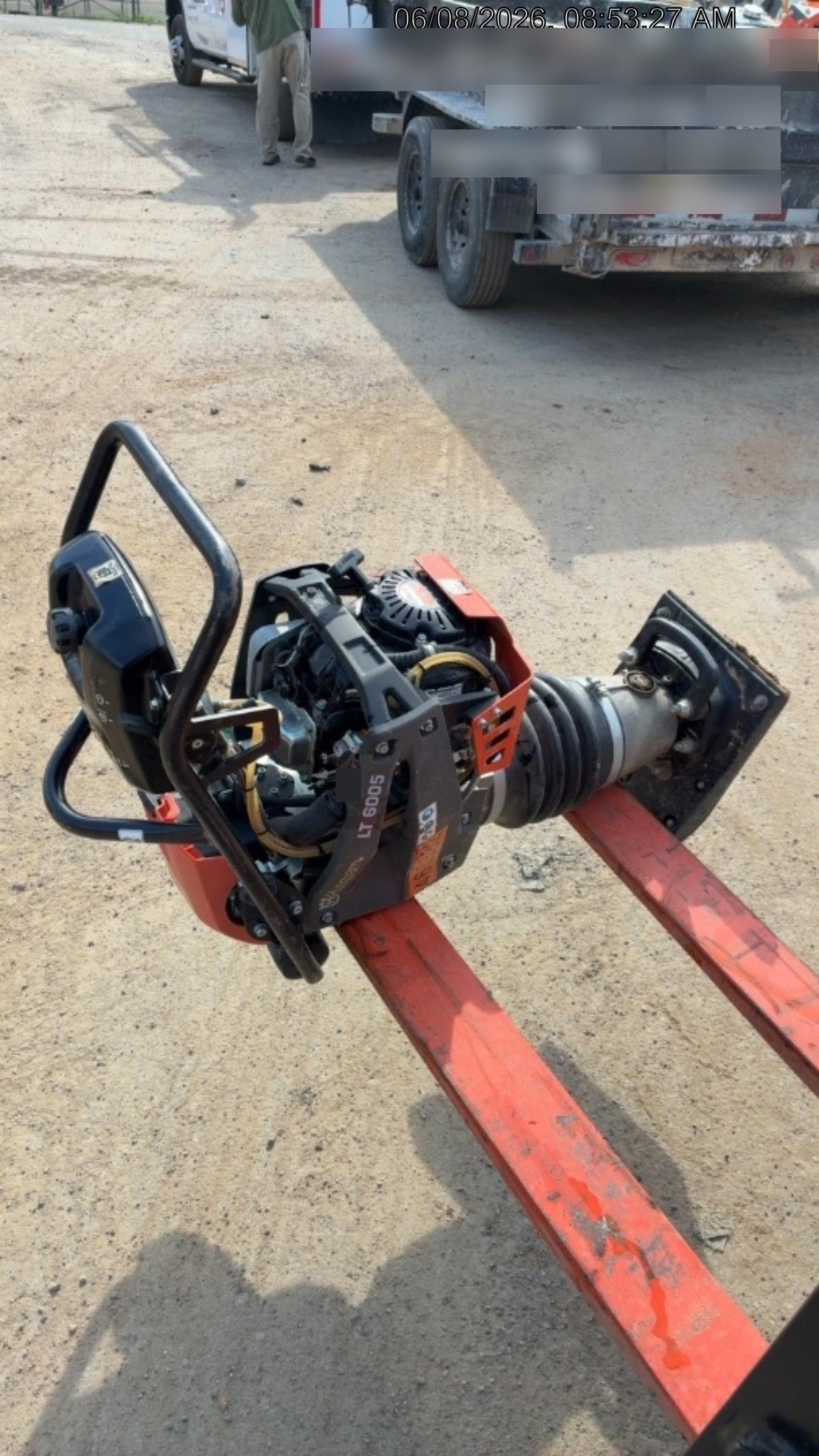2024 HUSQVARNA LT6005