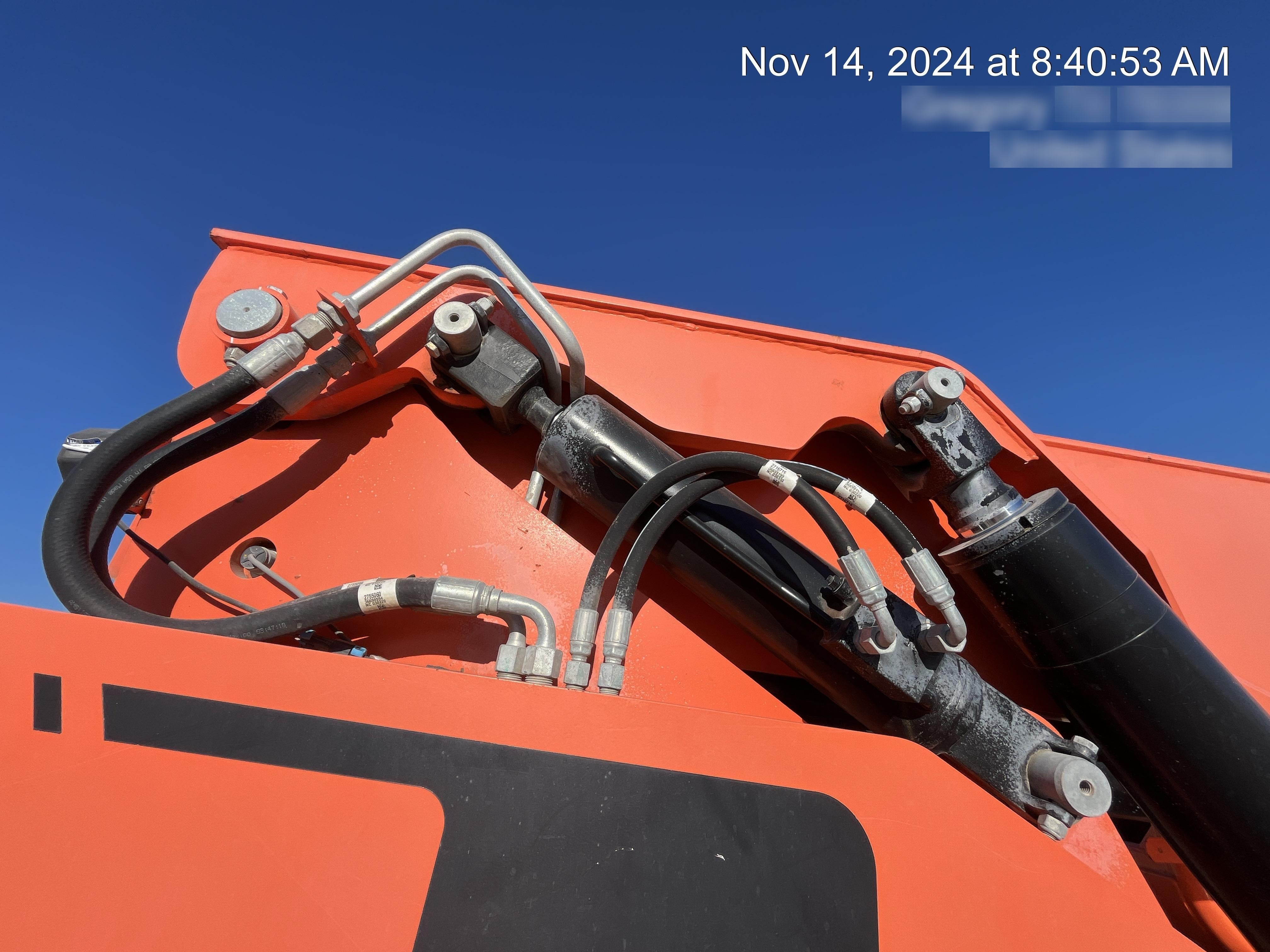 2020 Skytrak 8042 74 Hp, FF Tires, Work Lights, Beacon, Aux Hydraulics, Back up Alarm, Lifting Eye, ES Decals