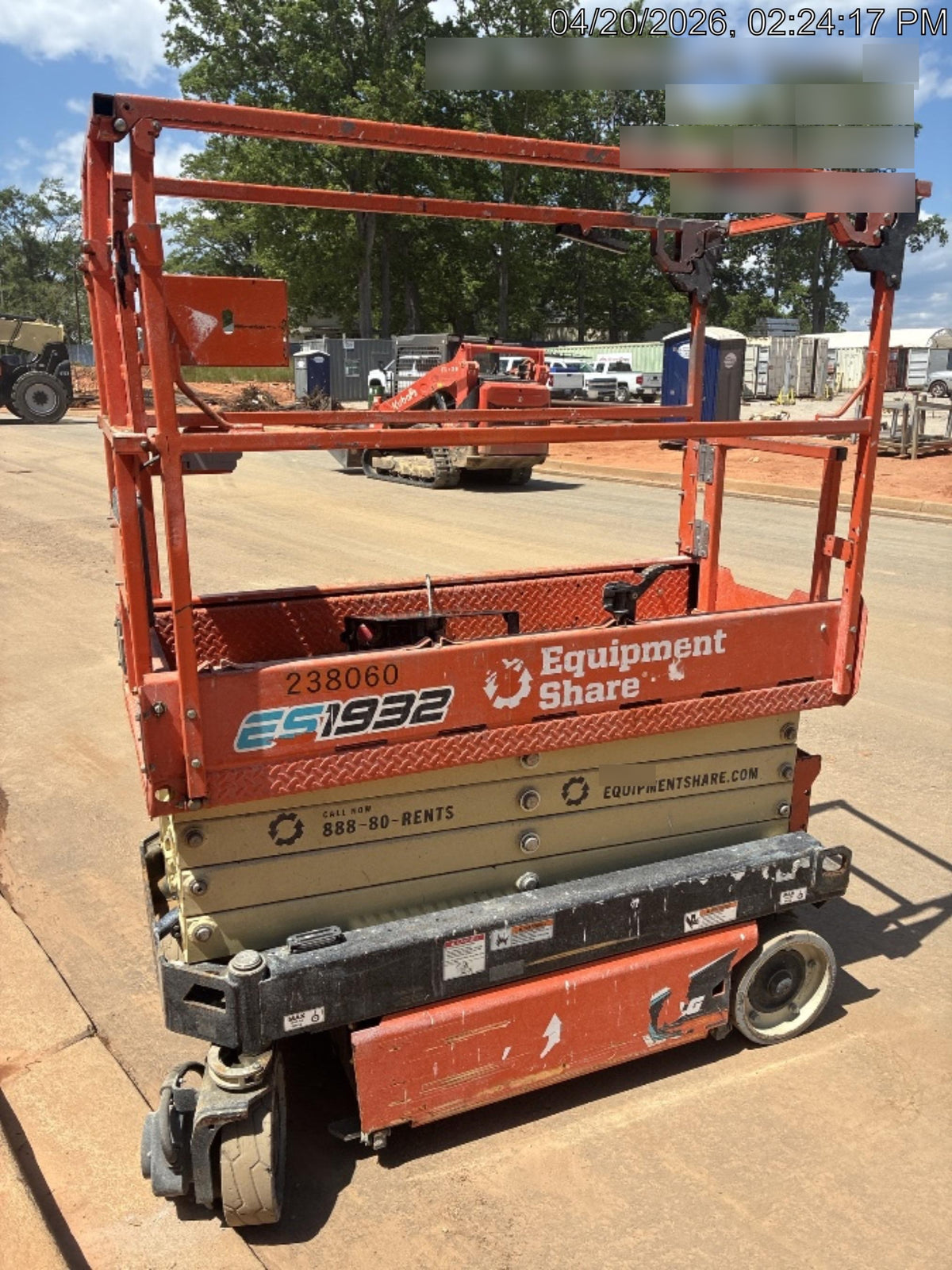 2022 JLG ES1932