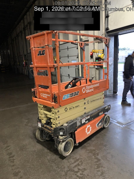 2022 JLG ES1932