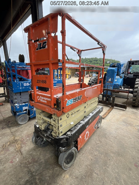 2022 JLG ES1932