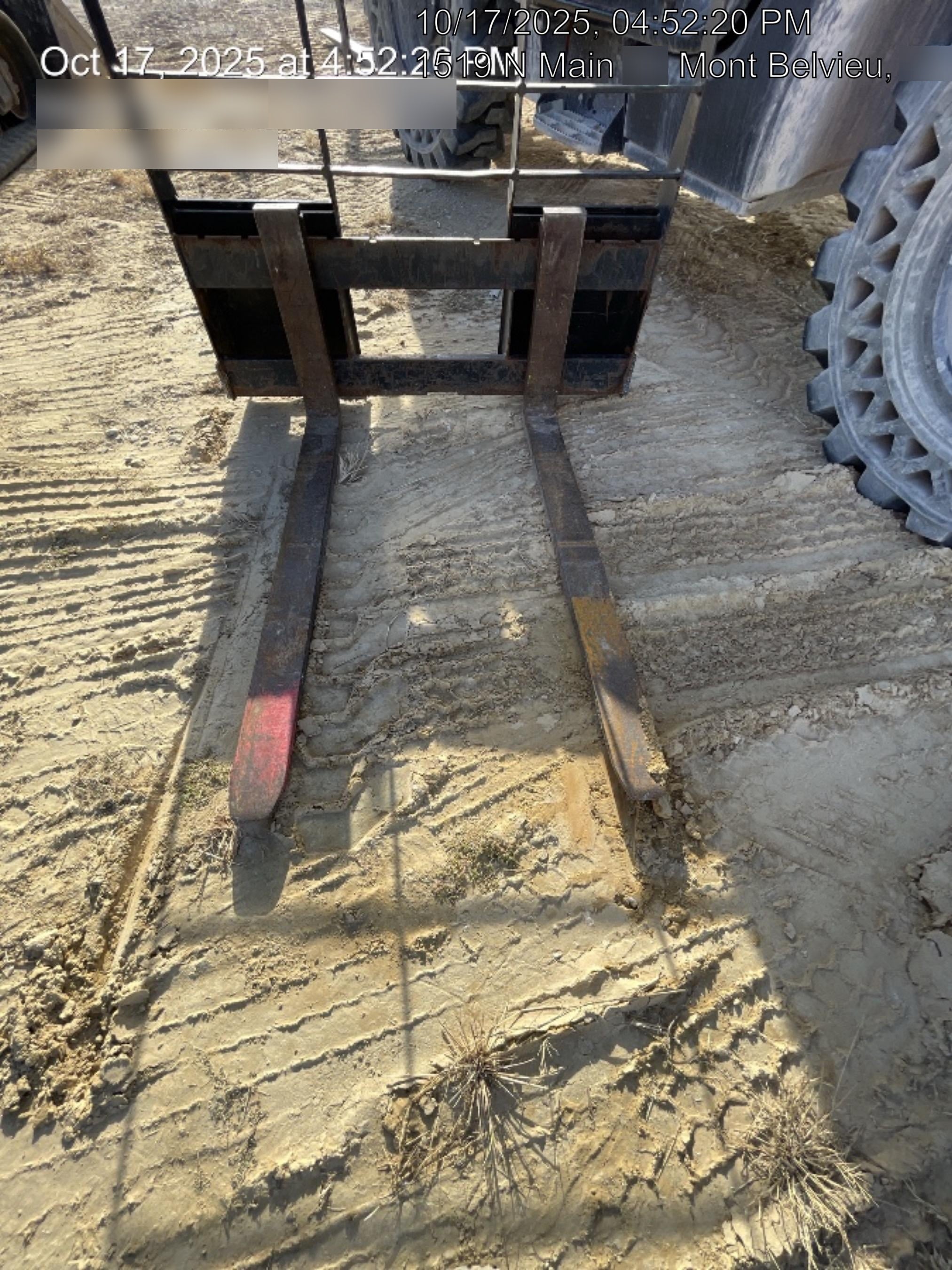 2022 ARROW MATERIAL HANDLING 60" Pallet Forks - Arrow