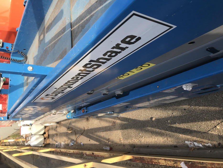 2019 Genie GS-2632 Folding rails with half height swing gate