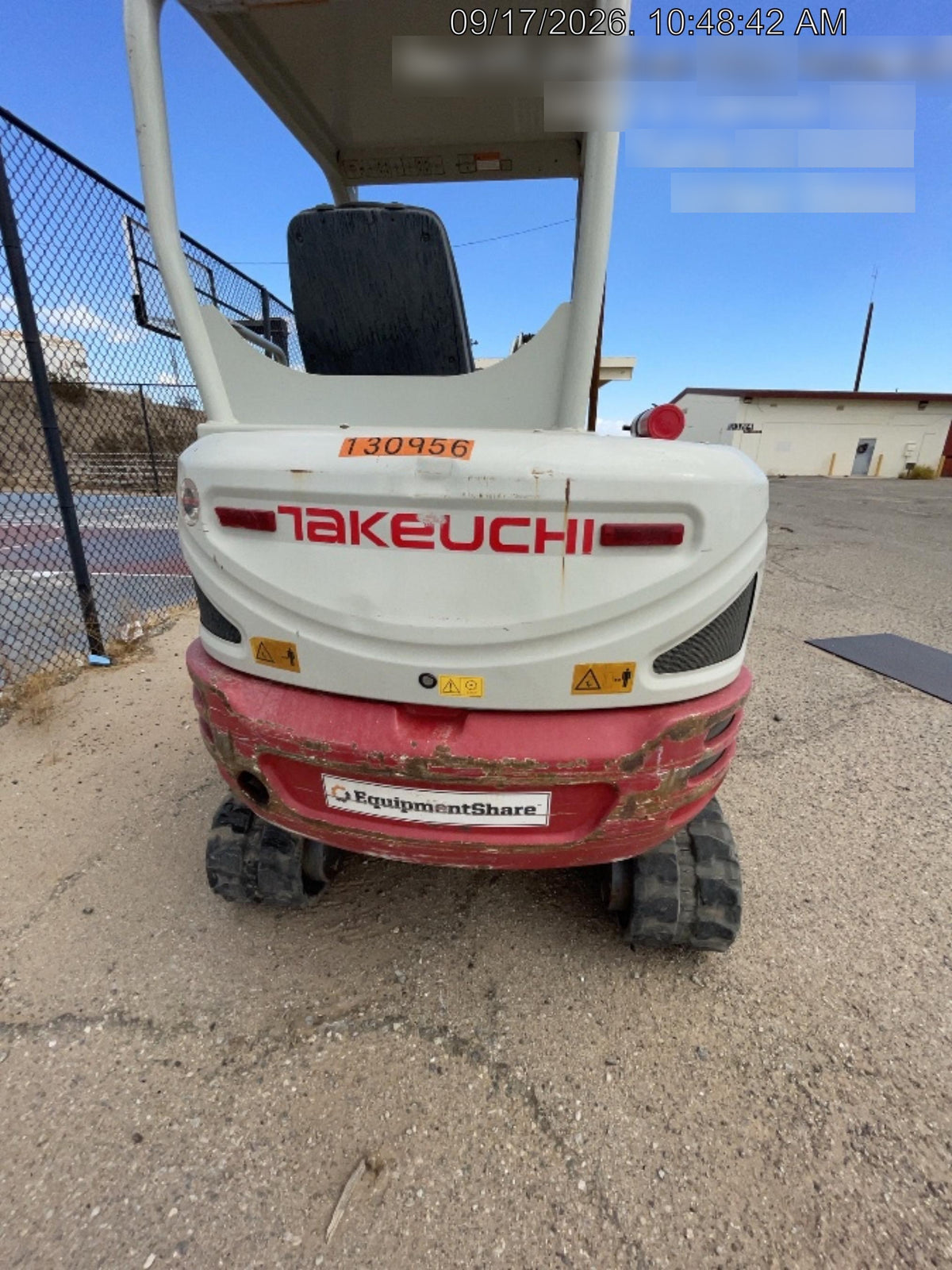 2021 TAKEUCHI TB235-2R
