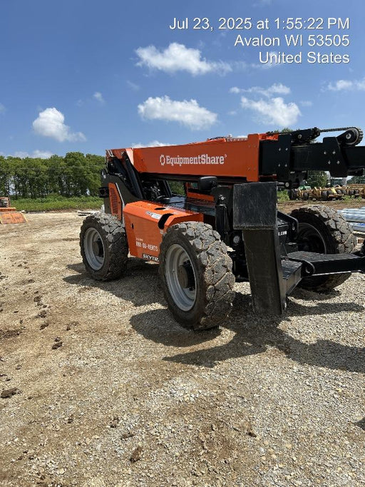 2025 JLG 10054