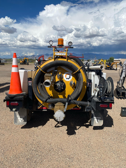 2022 Vac-Tron LP573XDT T4 Koehler Diesel Engine, 500 Gallon Debris Tank, x2 100 Gallon Water Tanks