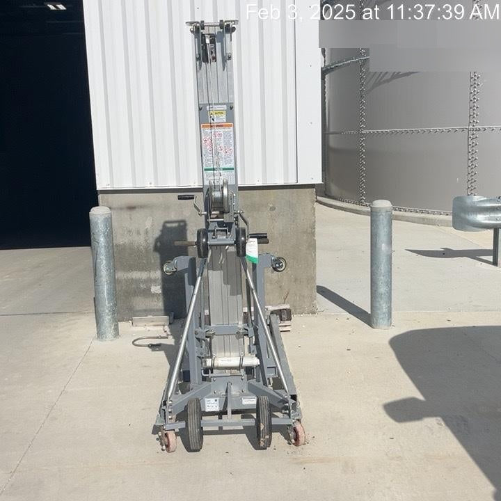 2020 GENIE SLC-24