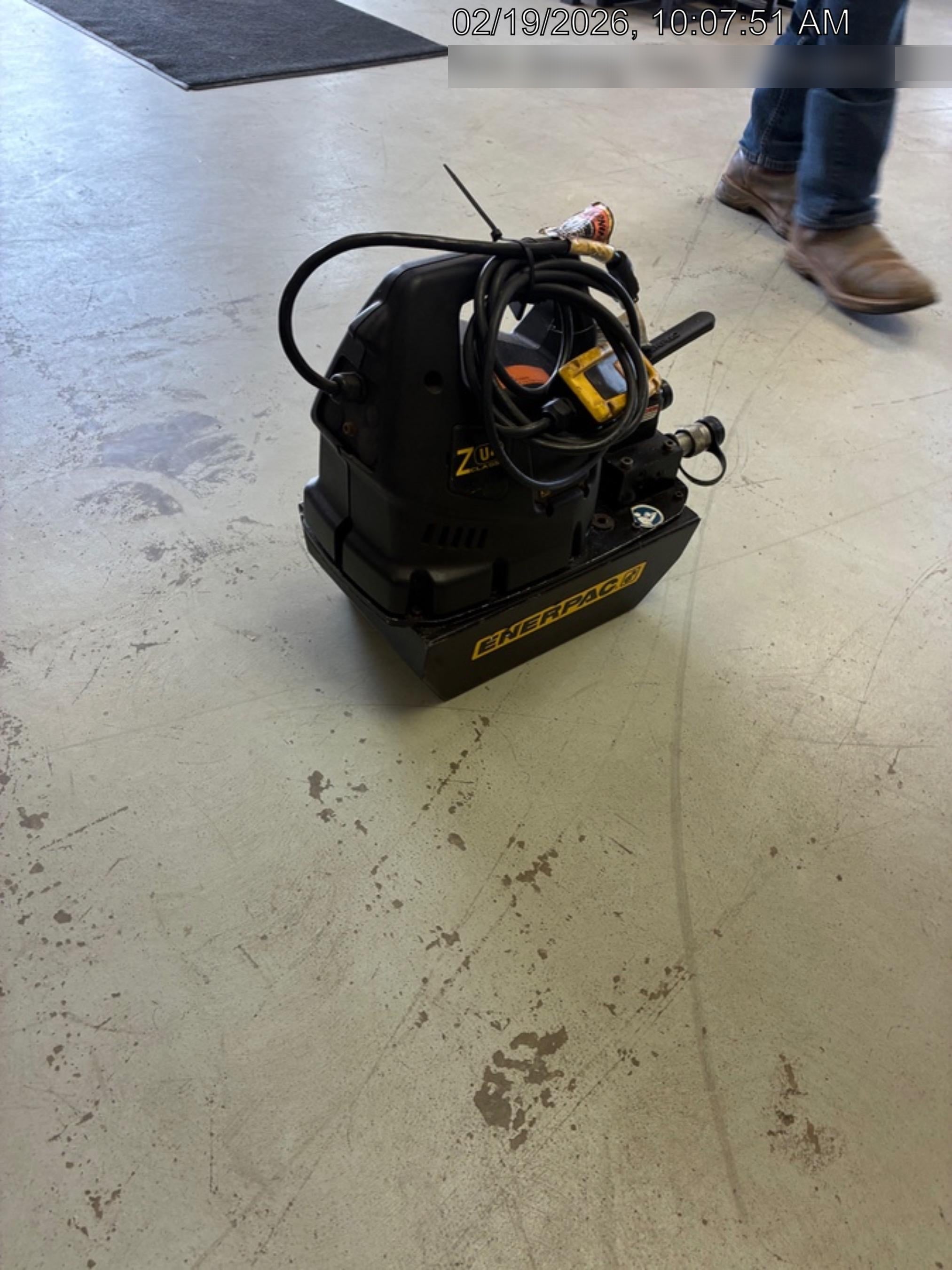 2023 ENERPAC ZU4408JB