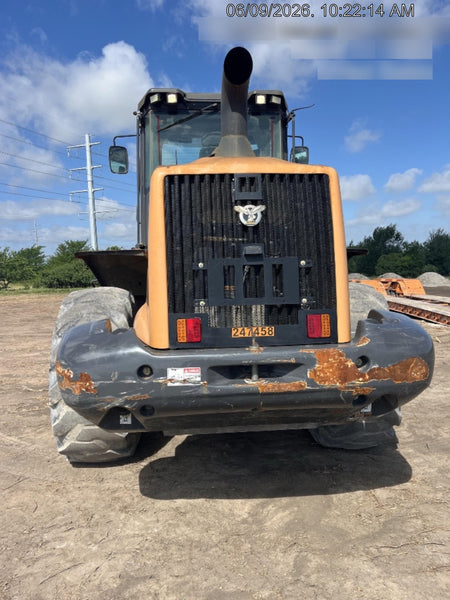 2022 CASE 821G