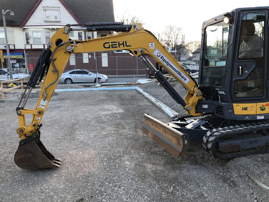 2017 Gehl Z35 Standard Rental Specs
