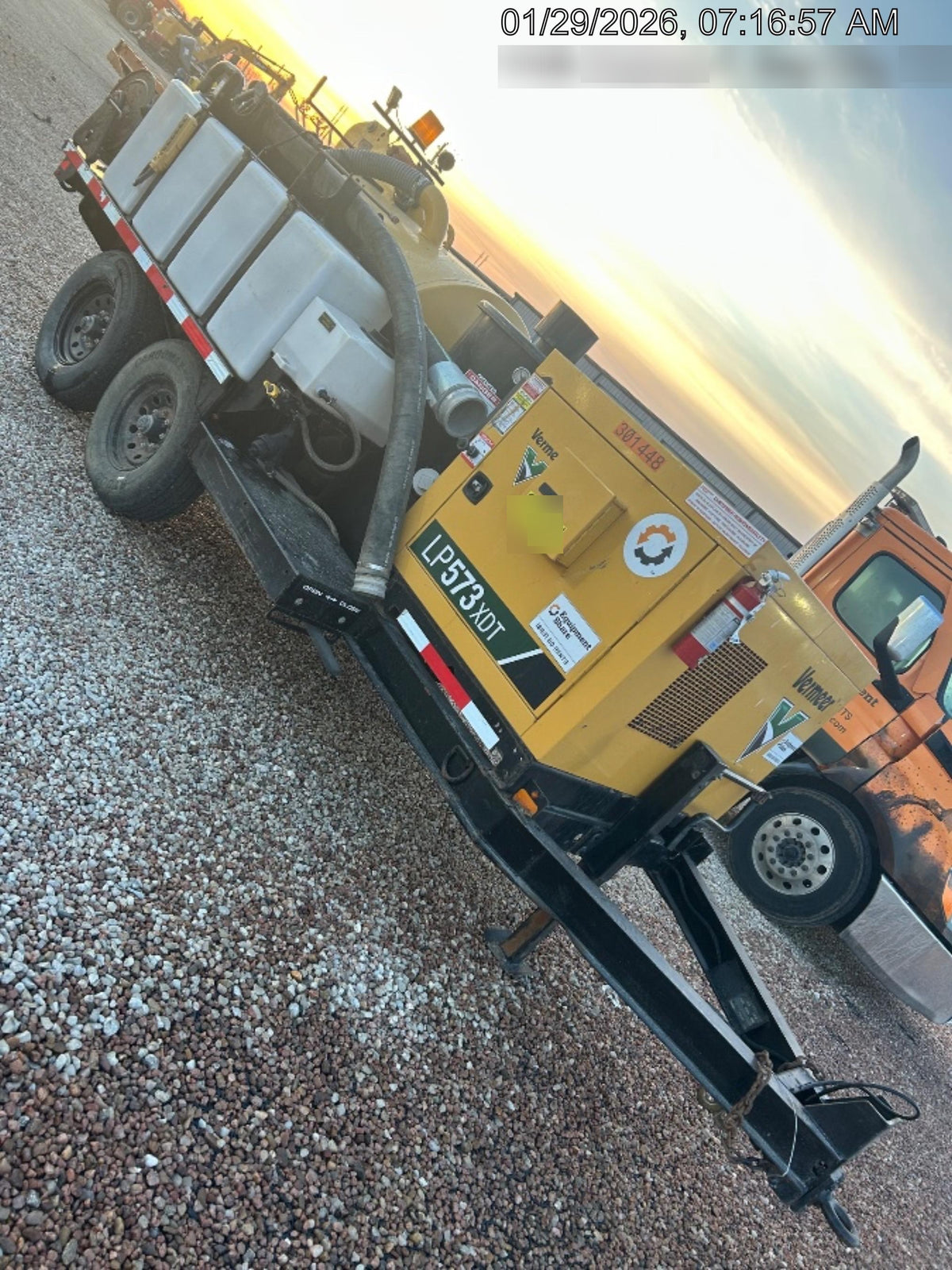 2023 Vac-Tron LP573XDT T4 Koehler Diesel Engine, 500 Gallon Debris Tank, x2 100 Gallon Water Tanks