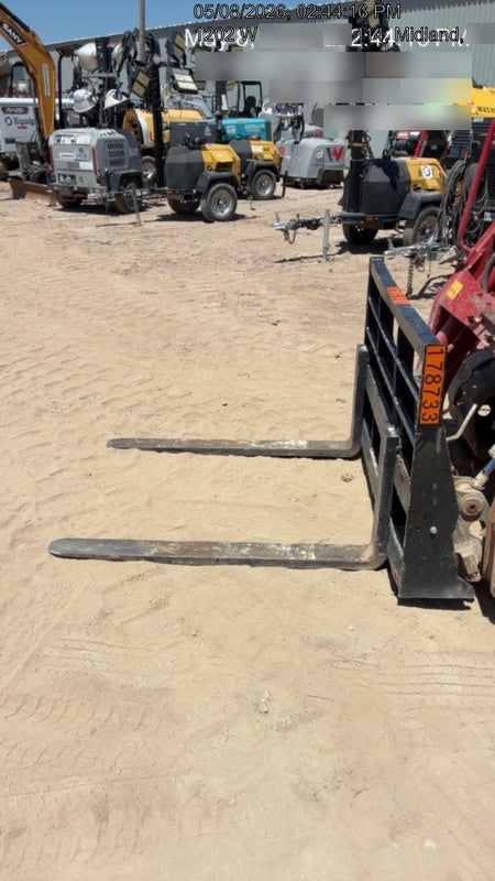 2021 PALADIN 48" Pallet Forks - Paladin