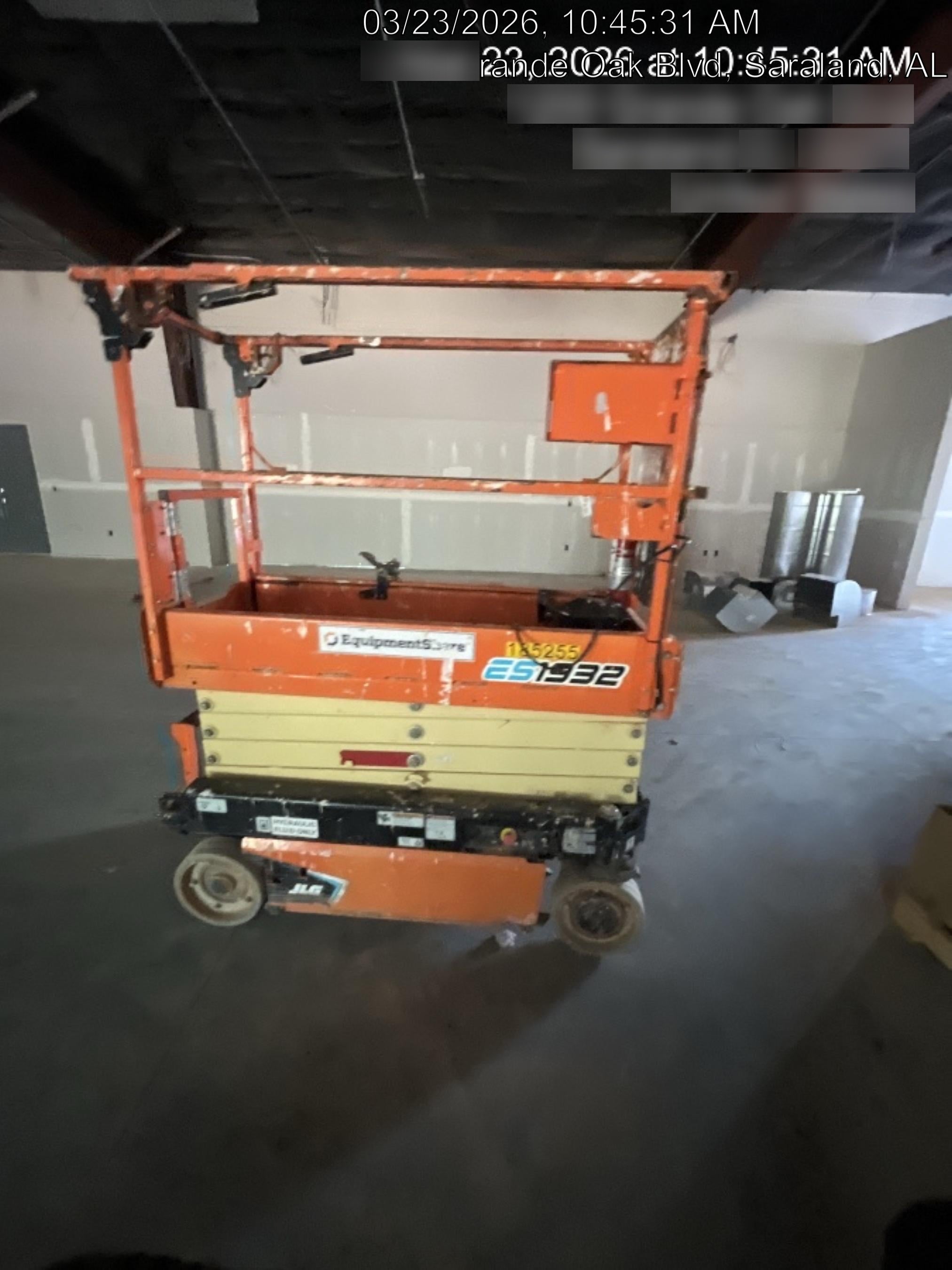 2021 JLG ES1932