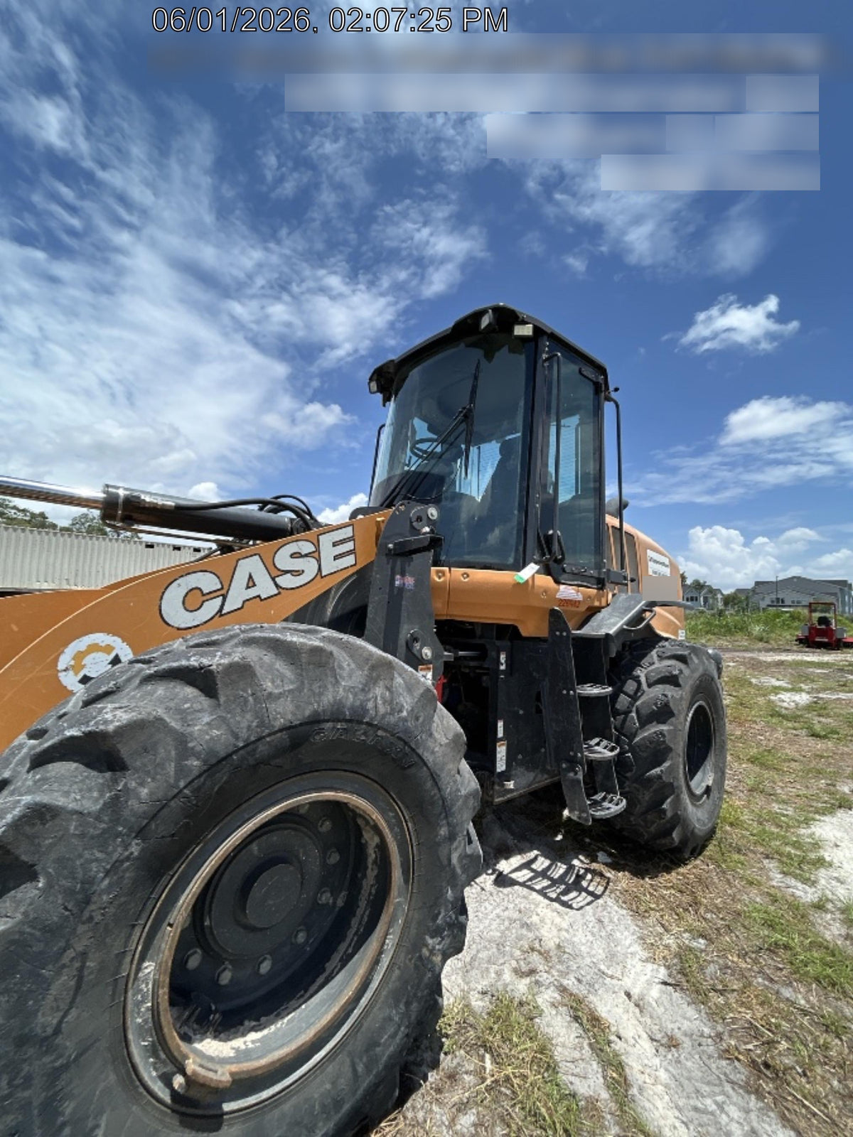 2022 CASE 621G