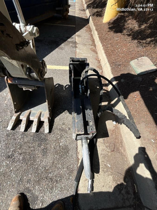 2025 TAKEUCHI 18" HD Bucket - Takeuchi