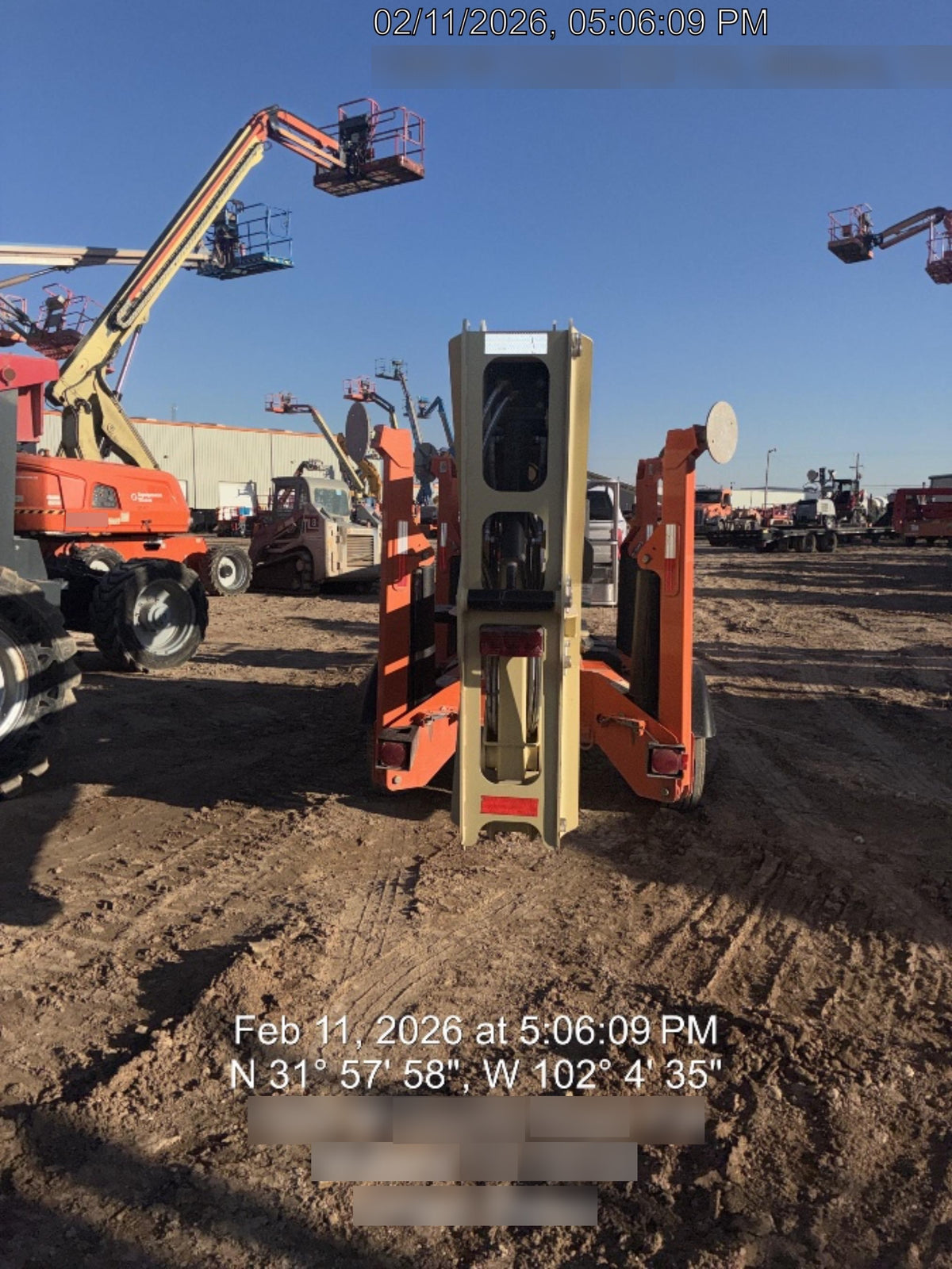 2023 JLG T500J