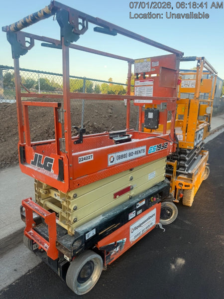 2022 JLG ES1932