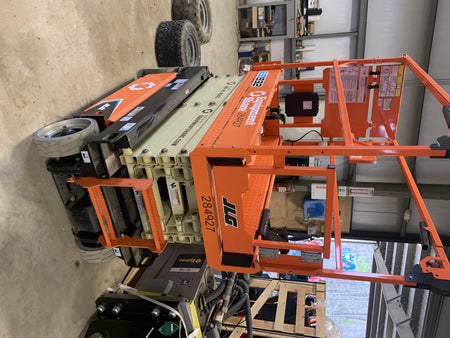 2022 JLG ES1932