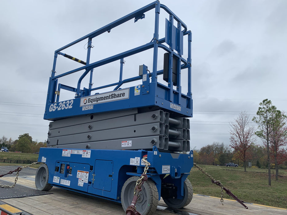 2020 Genie GS-2632 Solid NM Tires, Folding Rails with Half-Height Swing Gate, Beacon