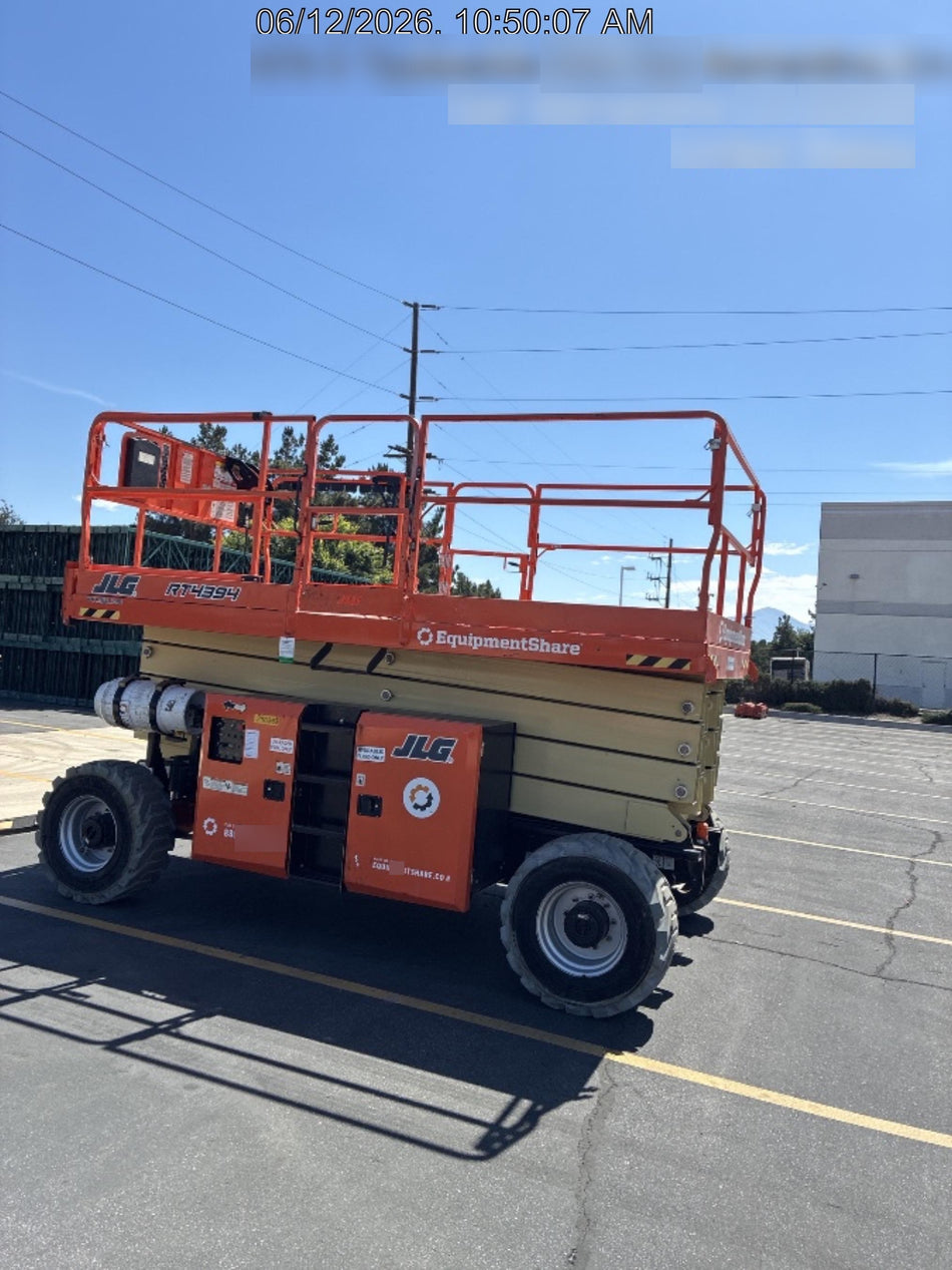 2023 JLG RT4394