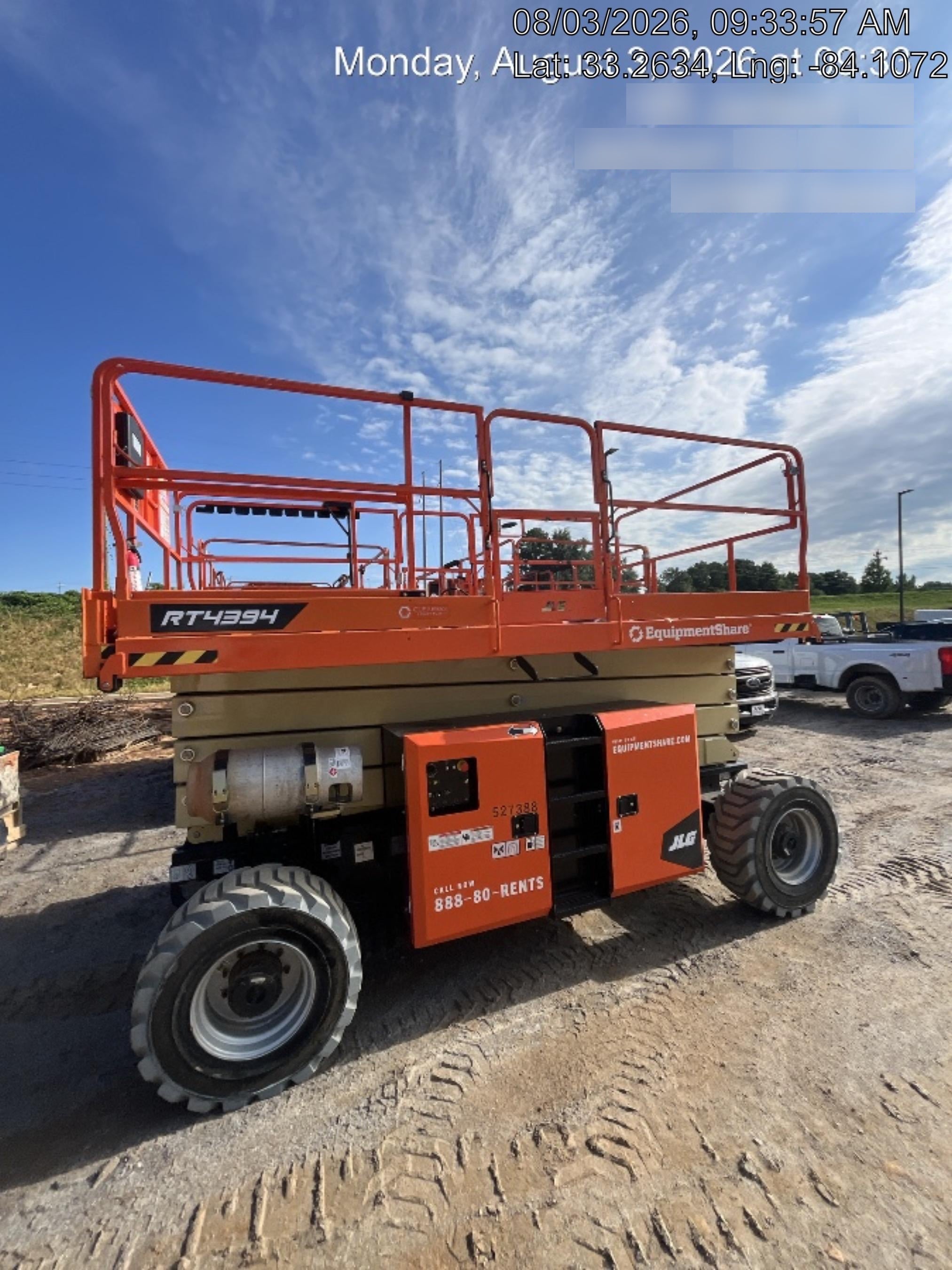 2025 JLG RT4394