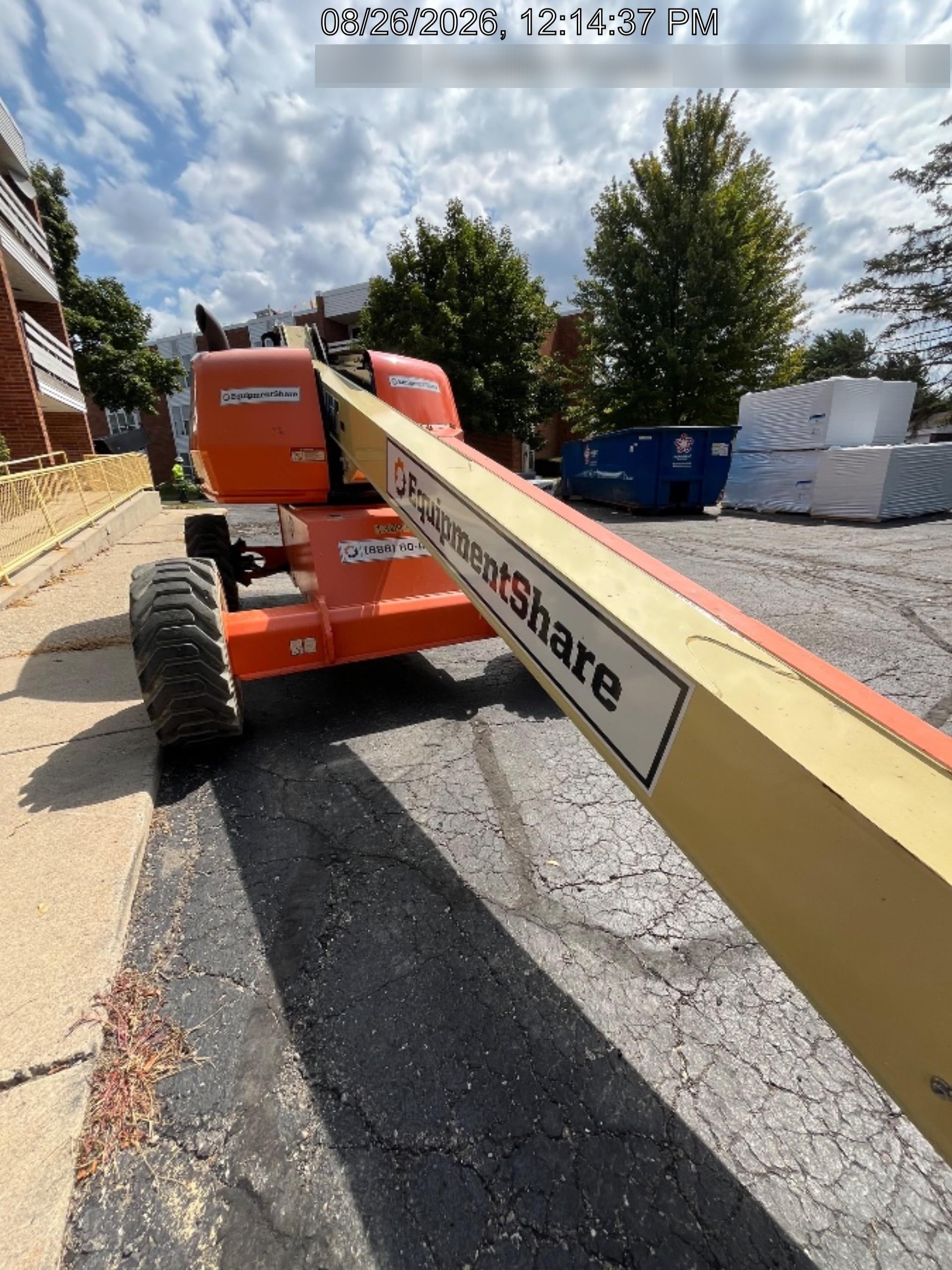 2021 JLG 400S