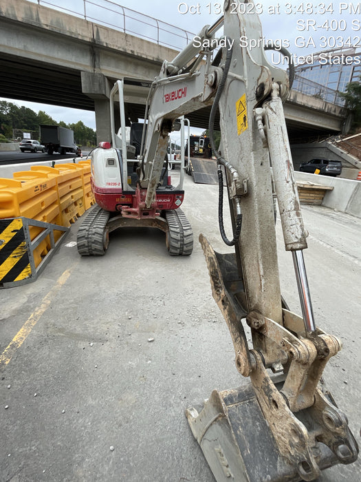 2020 Takeuchi TB235-2R Canopy, Rubber Tracks, Manual TAG QC