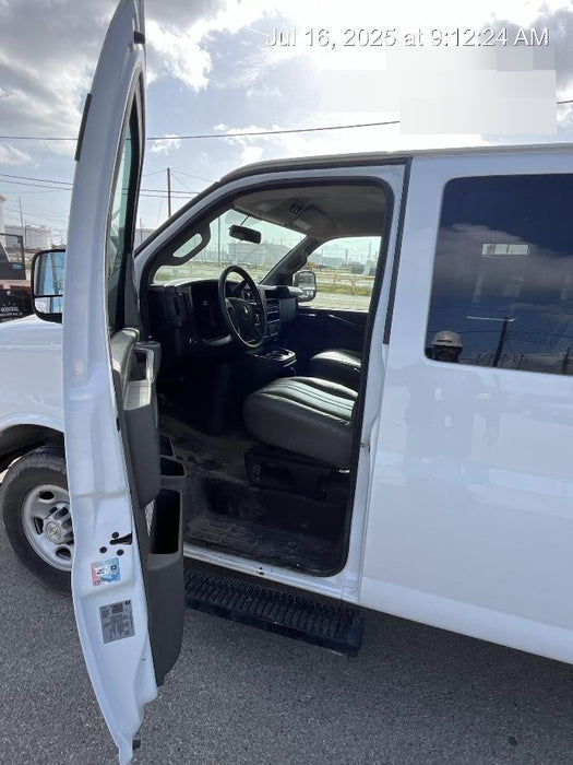 2024 CHEVROLET Express Van - Rental