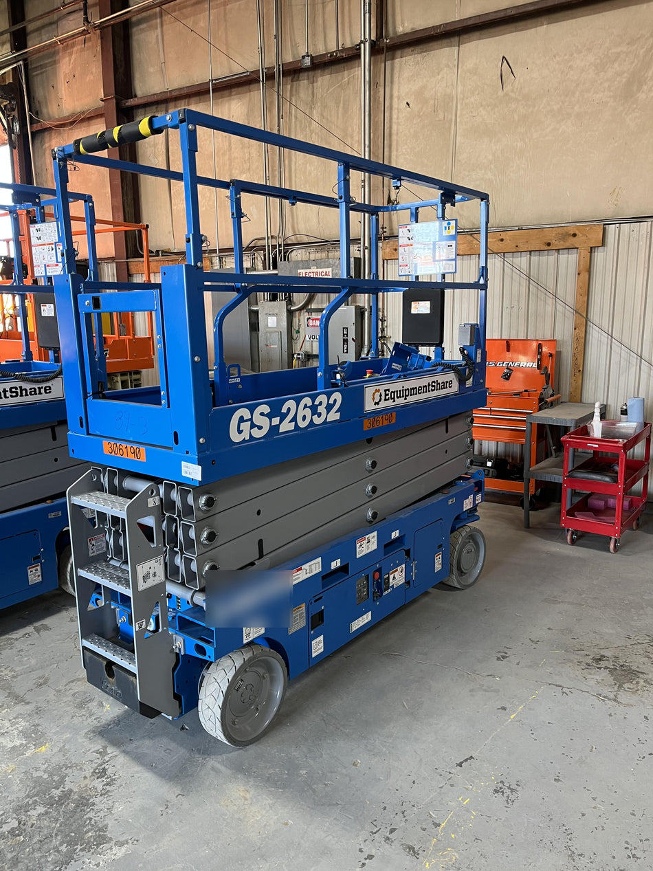 2023 GENIE GS-2632