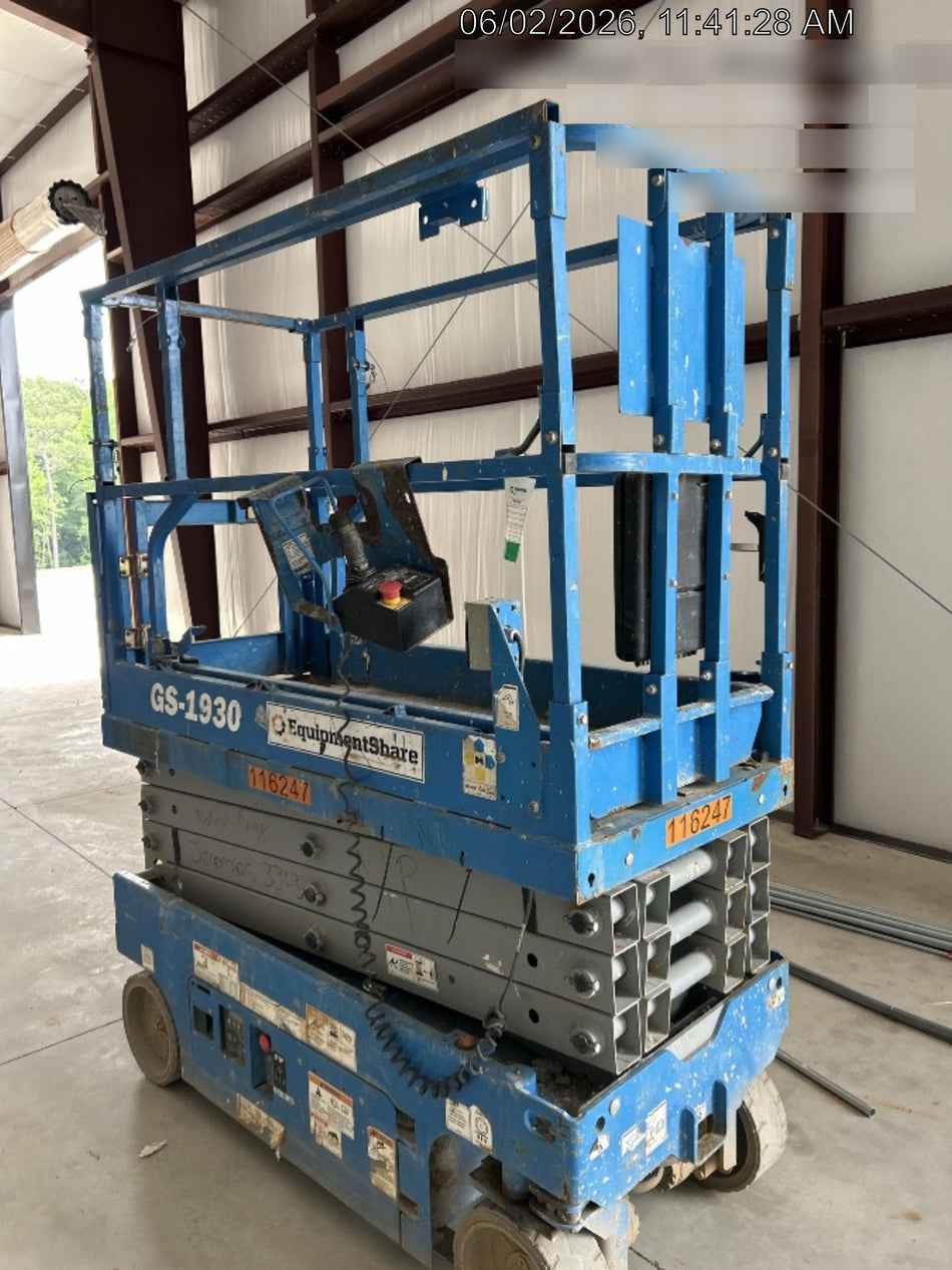 2020 Genie GS-1930 Solid Non Marking Tires, Beacon, Folding rails with half height swing gate
