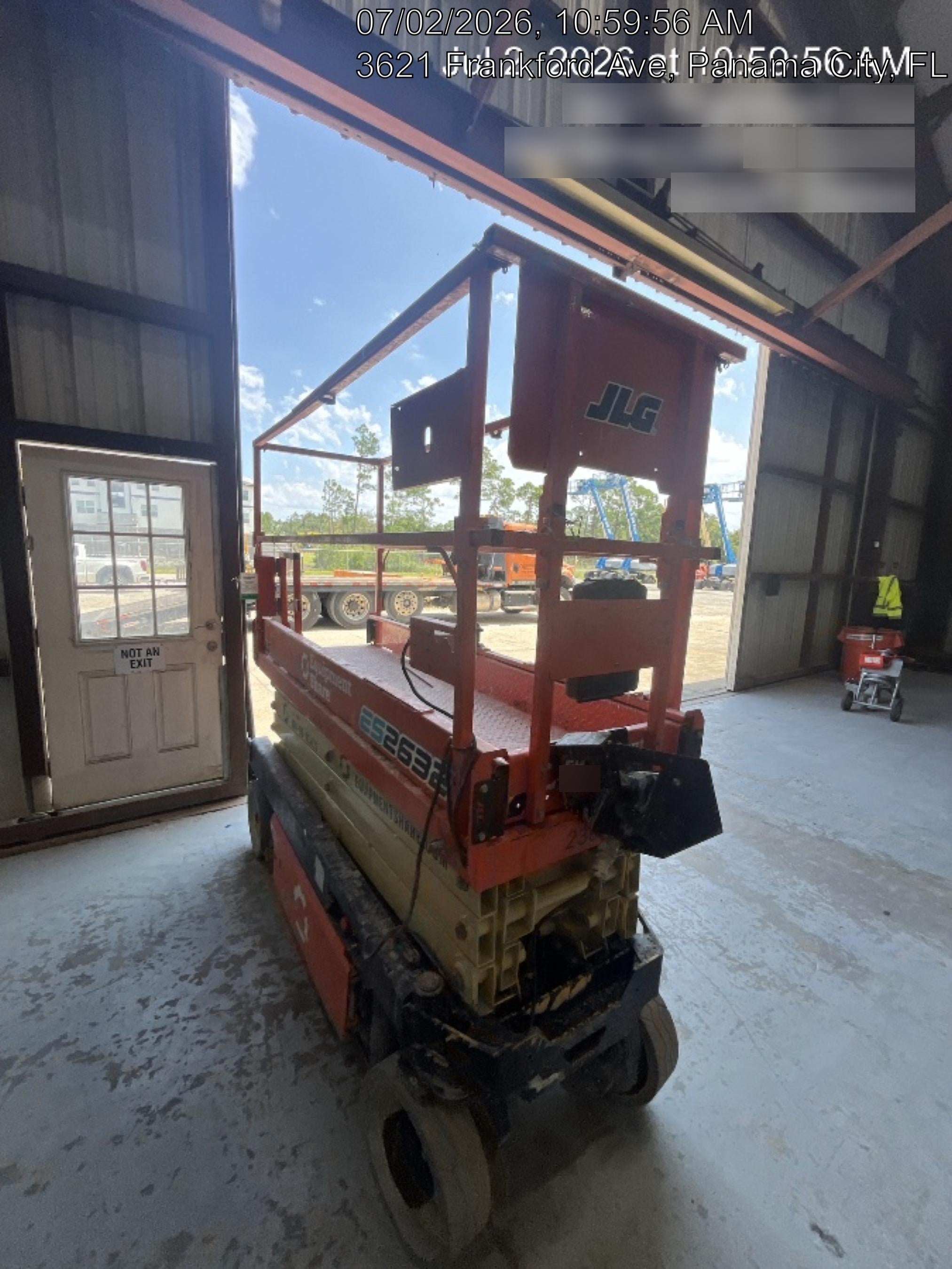 2022 JLG ES2632