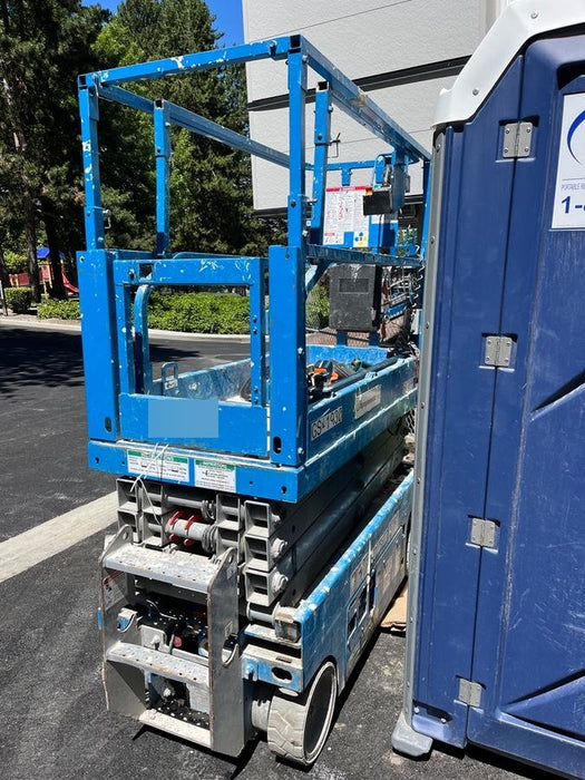 2020 Genie GS-1930 Solid Non Marking Tires, Beacon, Folding rails with half height swing gate, 800W Inverter