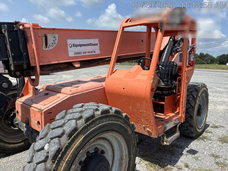 2016 JLG 8042