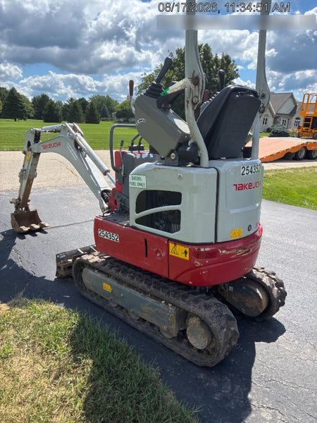 2022 TAKEUCHI TB210R
