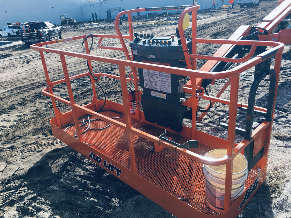 2019 JLG 460SJ