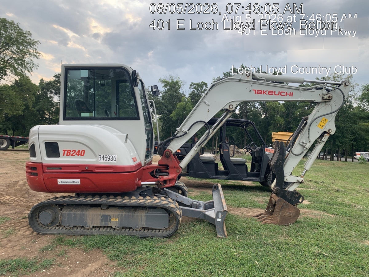 2023 TAKEUCHI TB240-CR