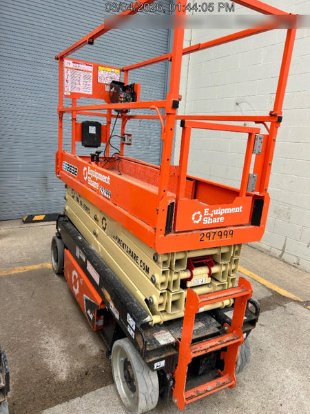 2023 JLG ES2632