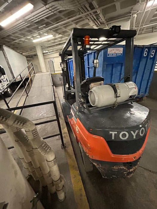 2022 TOYOTA 50-8FGU25