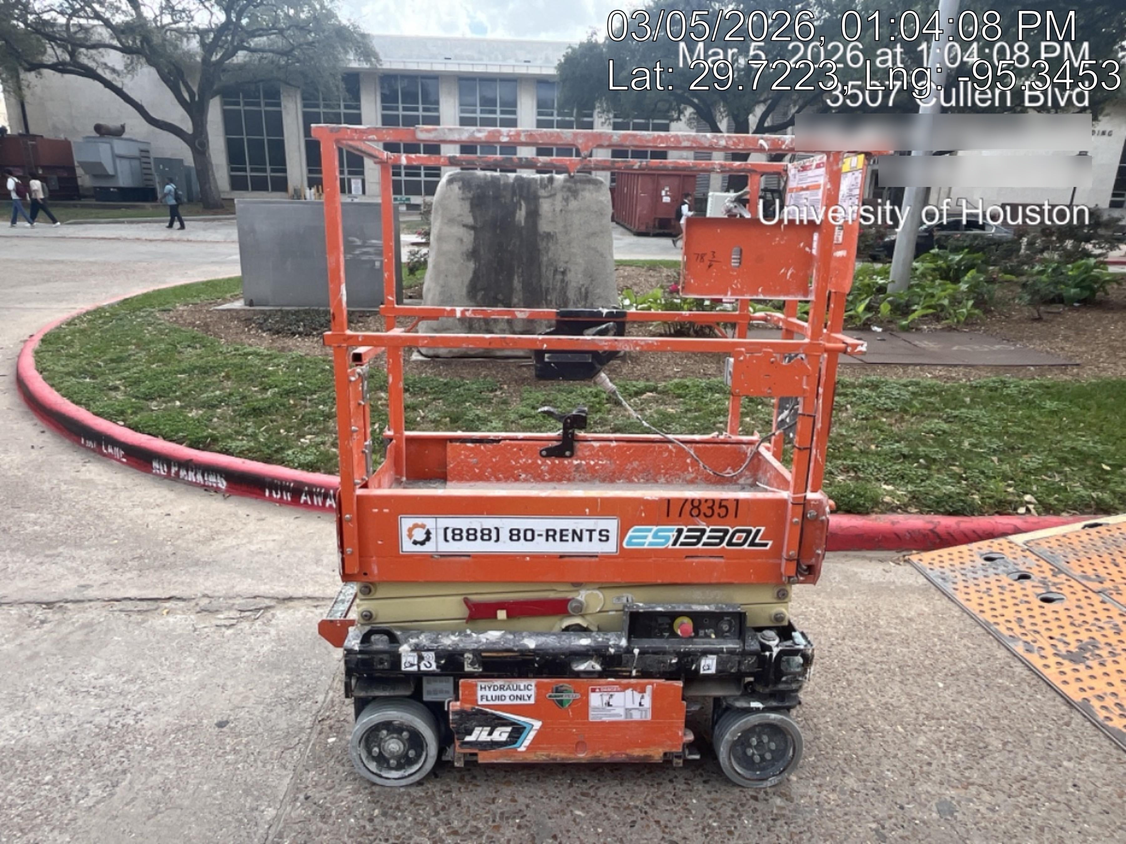 2021 JLG ES1330L