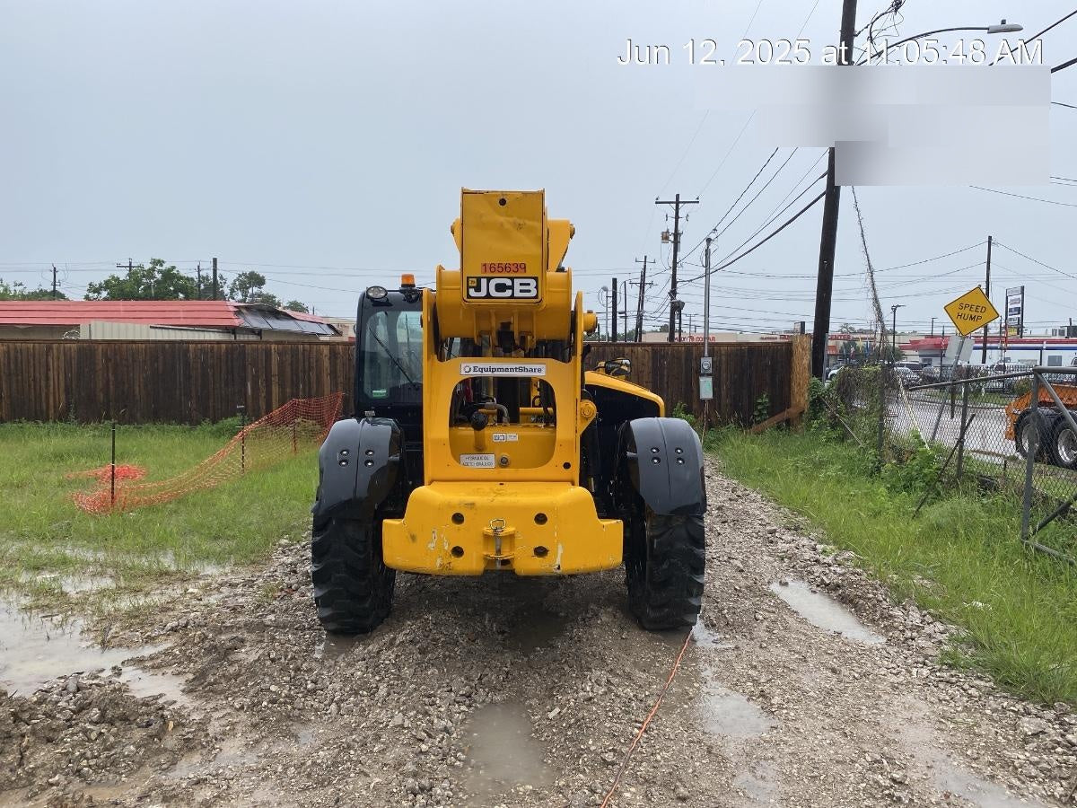 2021 JCB 510-56