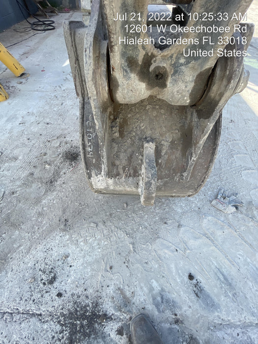 2014 WERK-BRAU 24" Bucket, 25k-35k Excavator - Werk-Brau