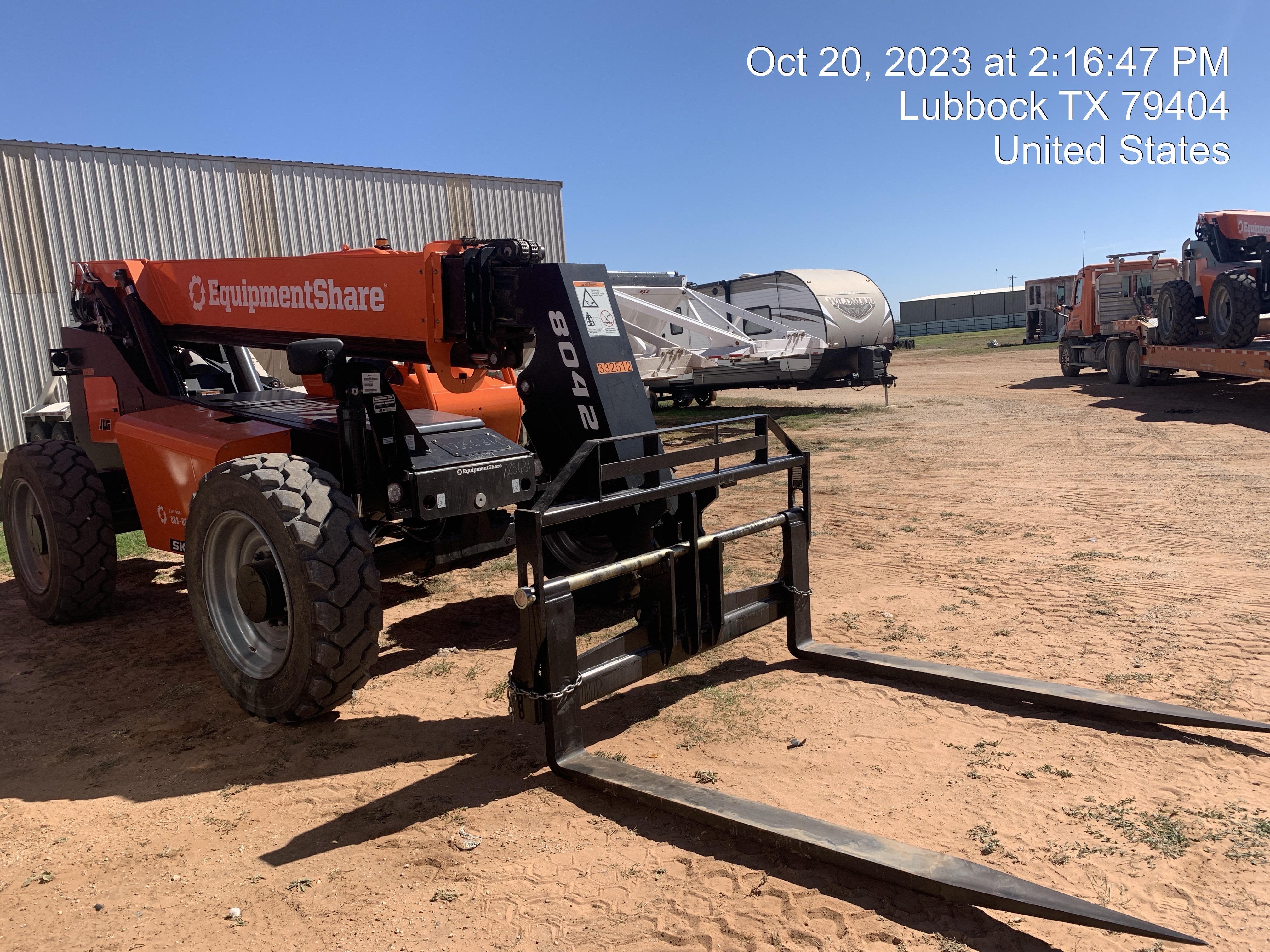 2023 SKYTRAK 8042